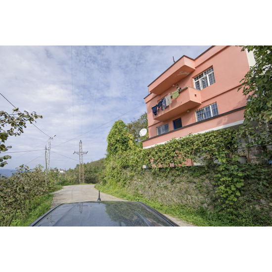 Giresun, Merkez, Kemaliye de 3 Katlı Bina ve Arsası, 2.500.000 TL